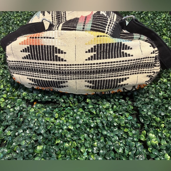 Street Level - Picture 6 of 10